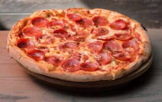 Pizza pepperoni lovers Pizza pepperoni lovers Anemoni Αίγιο